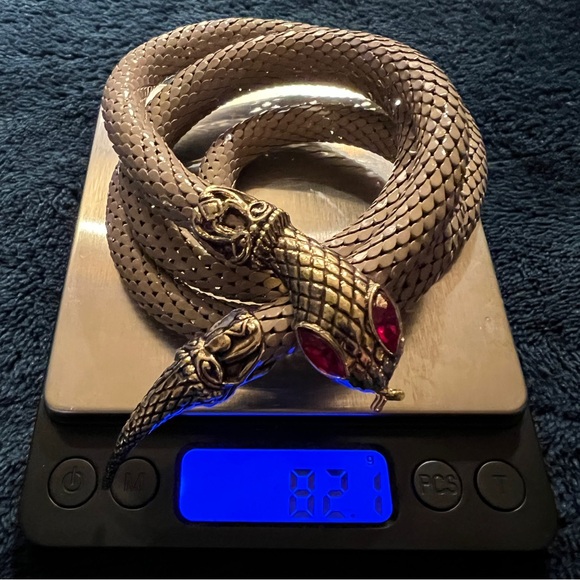 Vintage beige mesh snake belt necklace - Picture 6 of 12